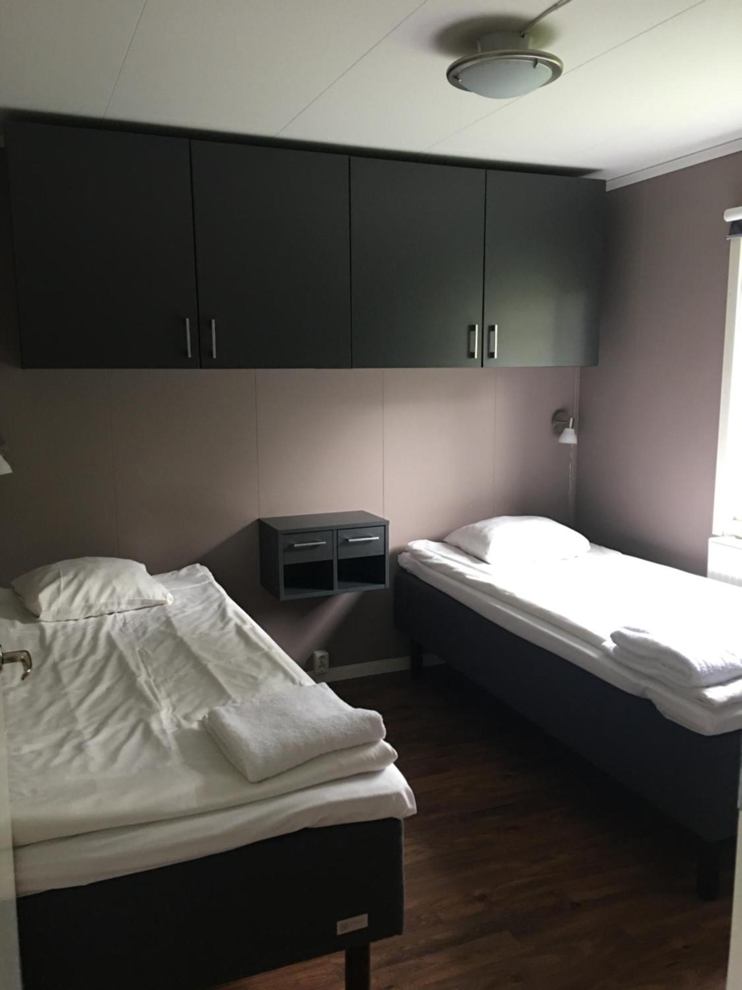 Land-Inn Motel Rosersberg Bagian luar foto